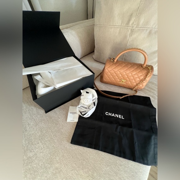 Chanel CoCo Top Handle COA from Zeko. This is a 2021 large CoCo Top handle. - Picture 2 of 14